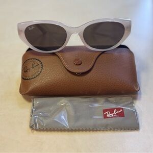 Ray-Ban Women's Cream Sunglasses (2025)